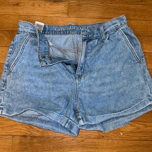 American eagle mom shorts